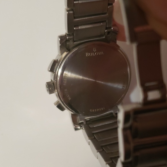 Bulova Womens Mother of Pearl Diamond Watch - Picture 7 of 7